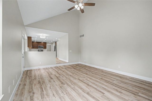 1933 Glen Meadow Way, Beavercreek, OH 45432