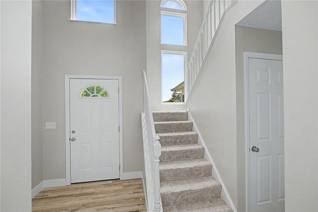 1933 Glen Meadow Way, Beavercreek, OH 45432