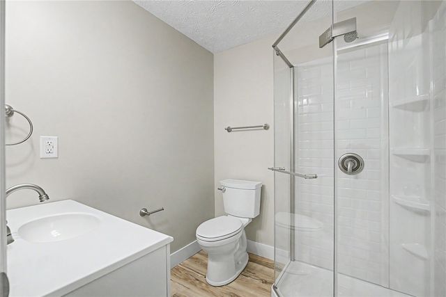1933 Glen Meadow Way, Beavercreek, OH 45432