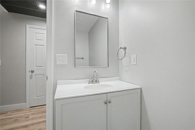 1933 Glen Meadow Way, Beavercreek, OH 45432