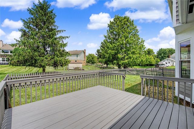 1933 Glen Meadow Way, Beavercreek, OH 45432
