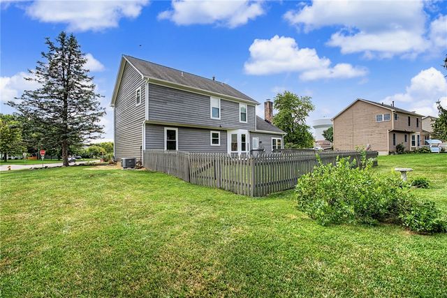 1933 Glen Meadow Way, Beavercreek, OH 45432