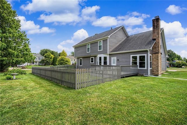 1933 Glen Meadow Way, Beavercreek, OH 45432