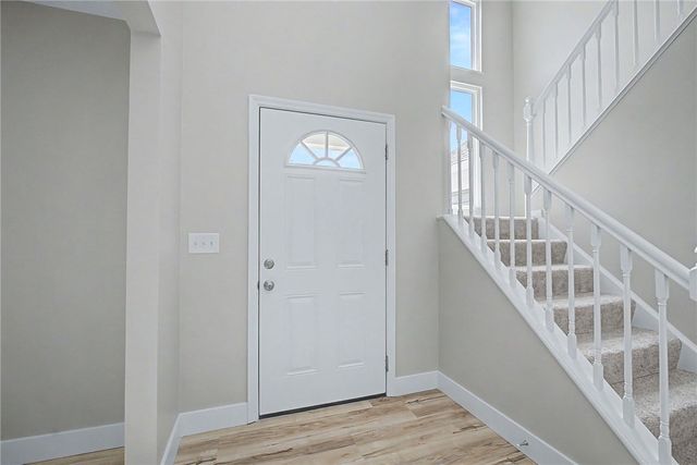 1933 Glen Meadow Way, Beavercreek, OH 45432