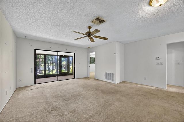 2561 OAKLEAF LANE 40B, Clearwater, FL 33763