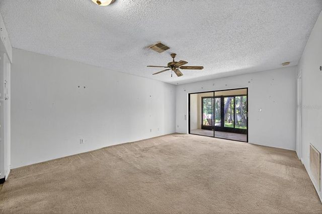 2561 OAKLEAF LANE 40B, Clearwater, FL 33763