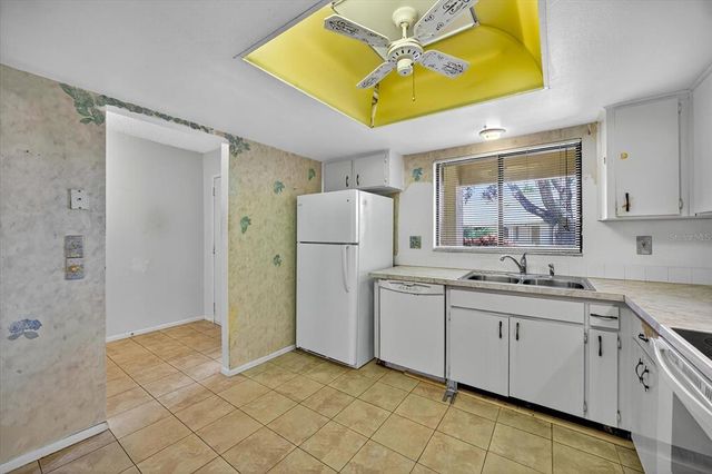 2561 OAKLEAF LANE 40B, Clearwater, FL 33763
