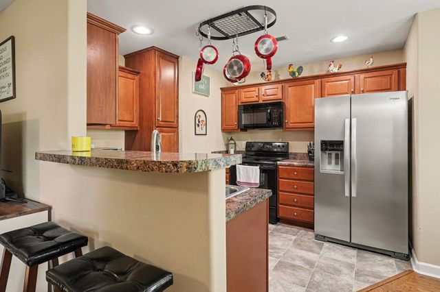 502 Poplar Bnd, Dickson, TN 37055
