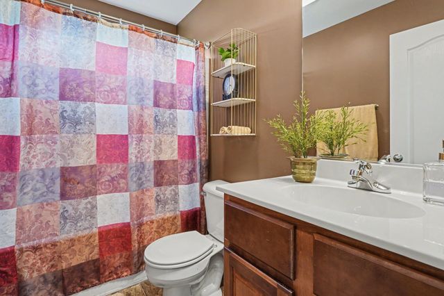 502 Poplar Bnd, Dickson, TN 37055