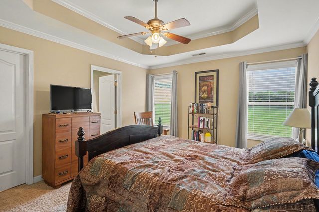 502 Poplar Bnd, Dickson, TN 37055