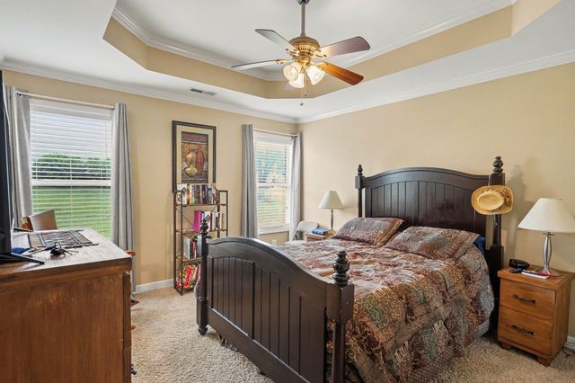 502 Poplar Bnd, Dickson, TN 37055