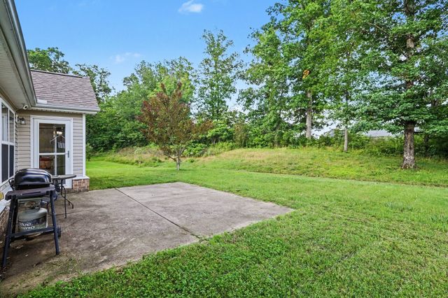 502 Poplar Bnd, Dickson, TN 37055