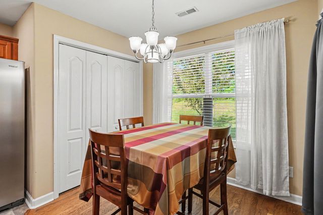 502 Poplar Bnd, Dickson, TN 37055