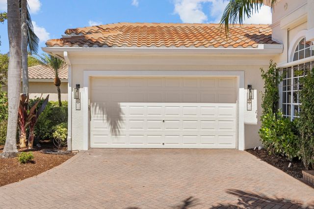 281 SW Hatteras Court, Palm City, FL 34990