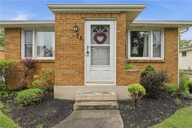 75 Glenside Avenue, Tonawanda, NY 14223
