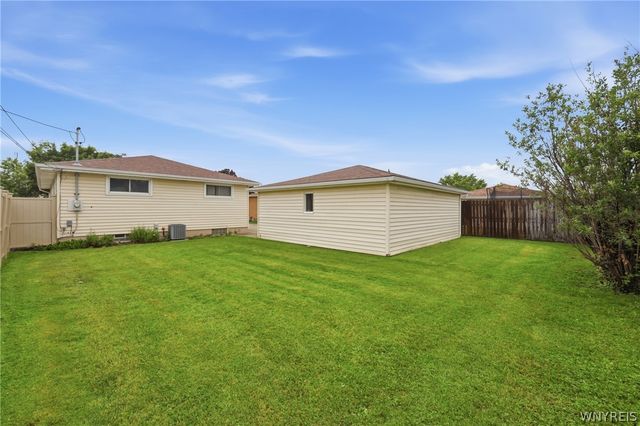75 Glenside Avenue, Tonawanda, NY 14223