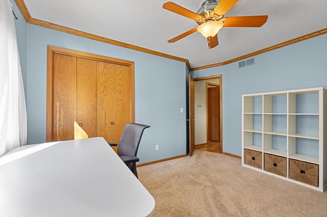 15165 Ellen Circle SE, Prior Lake, MN 55372