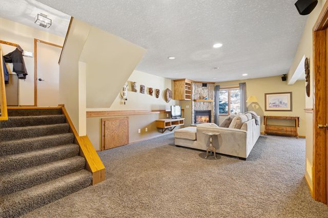 15165 Ellen Circle SE, Prior Lake, MN 55372