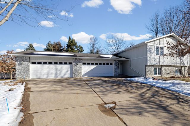 15165 Ellen Circle SE, Prior Lake, MN 55372