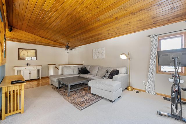 15165 Ellen Circle SE, Prior Lake, MN 55372