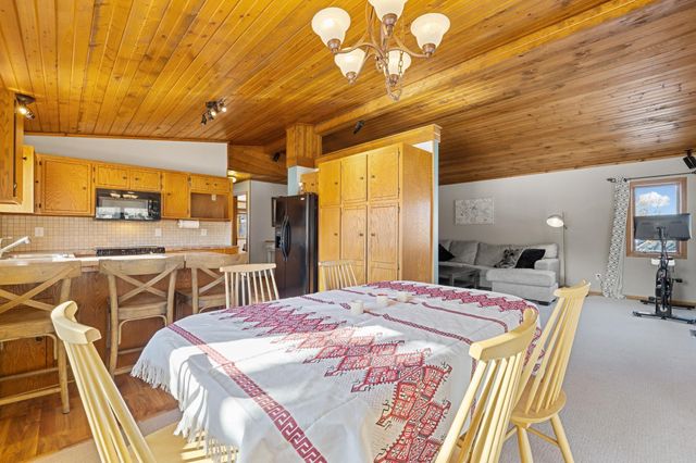 15165 Ellen Circle SE, Prior Lake, MN 55372