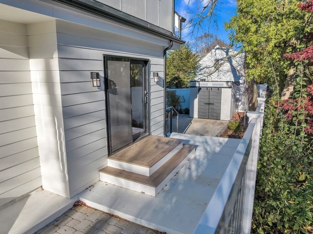 278 Hillside Avenue, Arlington, MA 02476