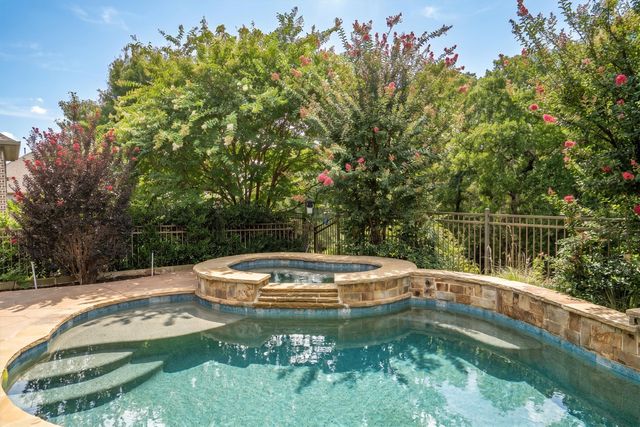 1601 Trinidad Way, Lantana, TX 76226