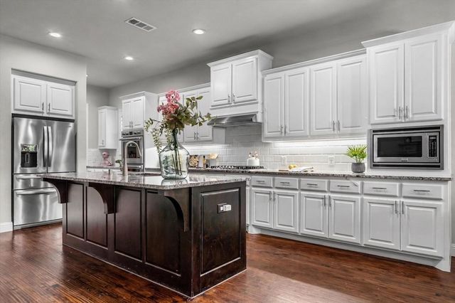 1601 Trinidad Way, Lantana, TX 76226