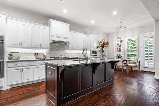 1601 Trinidad Way, Lantana, TX 76226