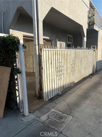 223 E Eagle, Long Beach, CA 90806