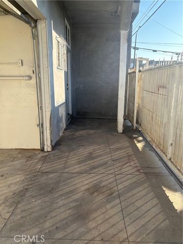 223 E Eagle, Long Beach, CA 90806