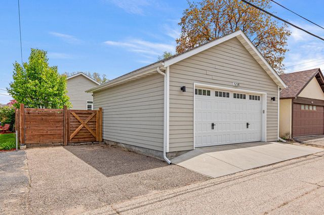 5228 47th Avenue S, Minneapolis, MN 55417