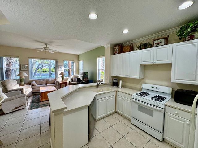 9411 DISCOVERY TERRACE 102B, Bradenton, FL 34212
