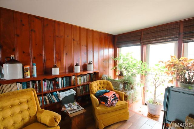 286 E Springfield Avenue, Gerald, MO 63037