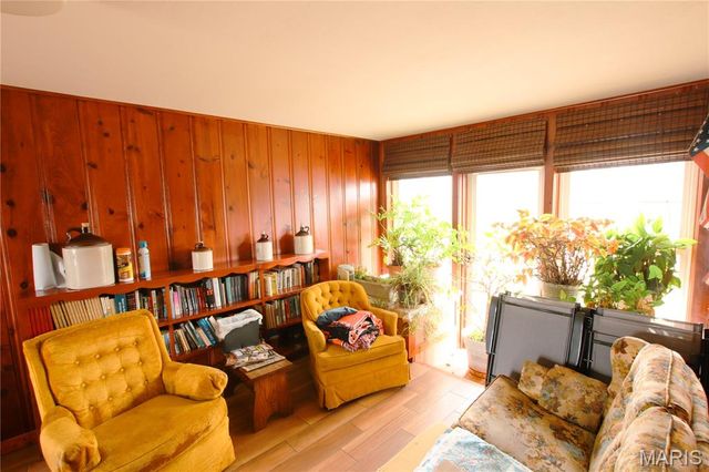 286 E Springfield Avenue, Gerald, MO 63037