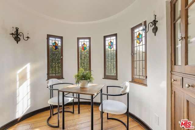 2254 Glendon Avenue, Los Angeles, CA 90064