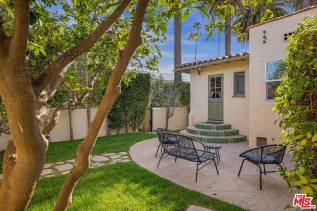 2254 Glendon Avenue, Los Angeles, CA 90064