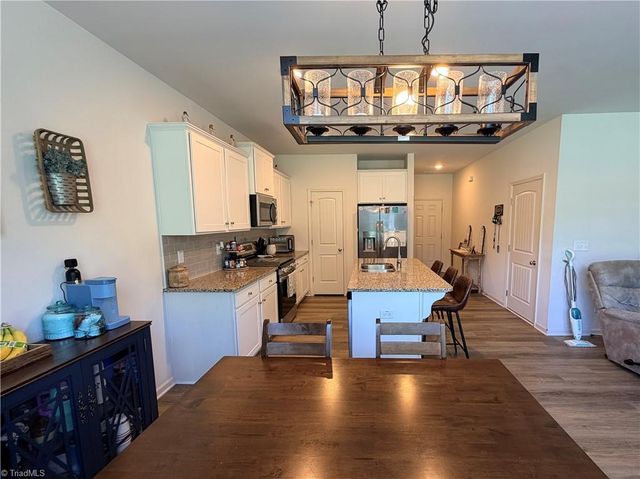 8117 Reynolda Road, Pfafftown, NC 27040