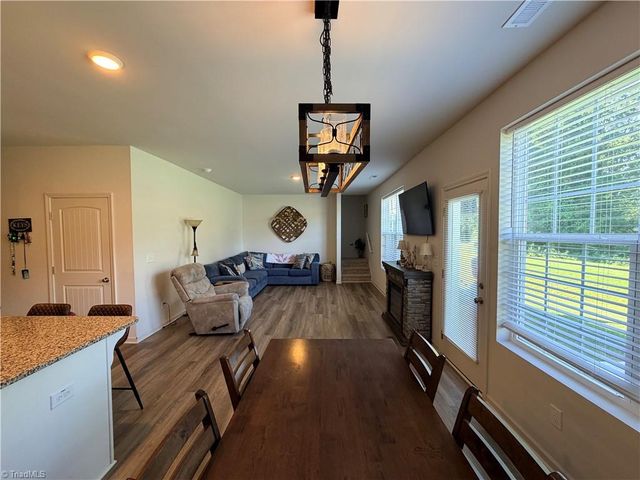 8117 Reynolda Road, Pfafftown, NC 27040