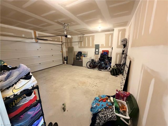 8117 Reynolda Road, Pfafftown, NC 27040