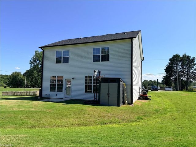 8117 Reynolda Road, Pfafftown, NC 27040