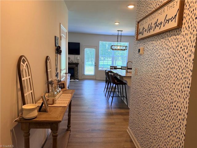8117 Reynolda Road, Pfafftown, NC 27040