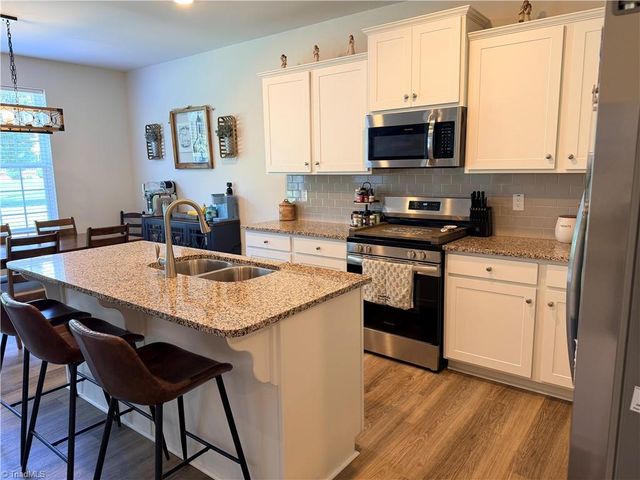 8117 Reynolda Road, Pfafftown, NC 27040
