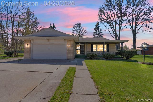 26211 Ross Street, Inkster, MI 48141