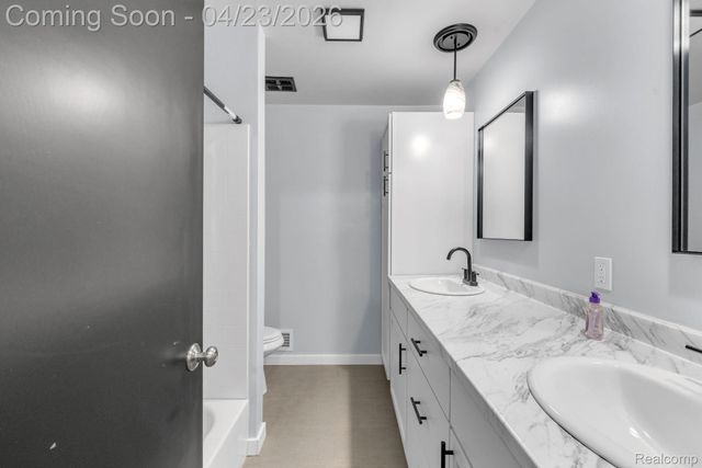 26211 Ross Street, Inkster, MI 48141