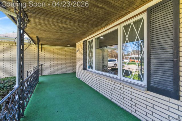 26211 Ross Street, Inkster, MI 48141