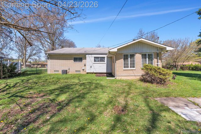 26211 Ross Street, Inkster, MI 48141