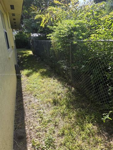 7737 NW 9th Avenue 7737, Miami, FL 33150
