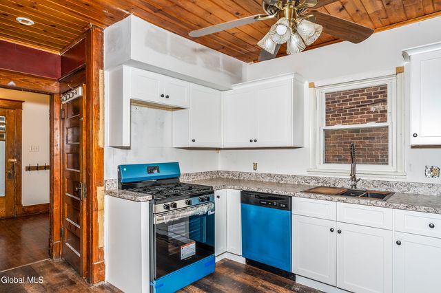 969 Vischer Avenue, Rotterdam, NY 12306