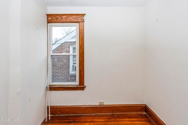 969 Vischer Avenue, Rotterdam, NY 12306